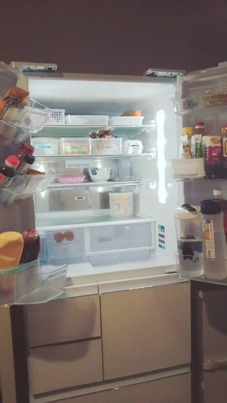 皆の家の冷蔵庫の中やキッチンを見せて