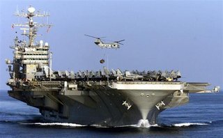 アメリカ海軍の空母打撃群、朝鮮半島に向けて航行 北朝鮮を牽制か