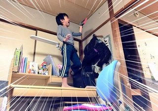 欲しいゲーム機を、段ボールで自作した息子　父が素晴らしいサプライズ！