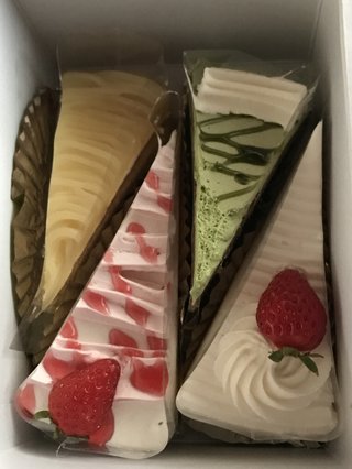 皆の家の冷蔵庫の中やキッチンを見せて