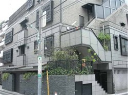 浜崎あゆみが売りに出した「南青山の大豪邸」、その売却額