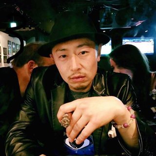手越祐也、福岡7.5億事件の容疑者との親密な写真が流出