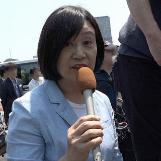 海老蔵さんの会見の時、「愛してる」と言って旅立ちました。って言ってるのに