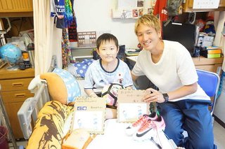 口の約束「Ｗ杯弾必ず」難病少年へ元気贈る　８・３１豪州戦