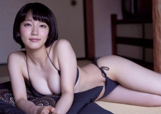 吉岡里帆って可愛くて若くておっぱいあって
