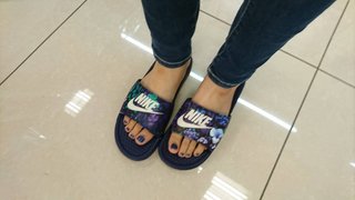 ナイキ ベナッシ転売厨うざいわ