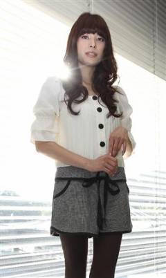 上原多香子　自死した夫の遺書公開で「俳優との不倫」発覚