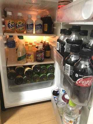 皆の家の冷蔵庫の中やキッチンを見せて