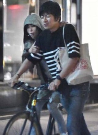 上原多香子　自死した夫の遺書公開で「俳優との不倫」発覚