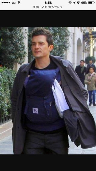 父親たちの抱っこ紐。街ゆく人々の目にはどう見えている？