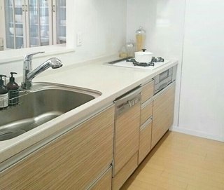 皆の家の冷蔵庫の中やキッチンを見せて