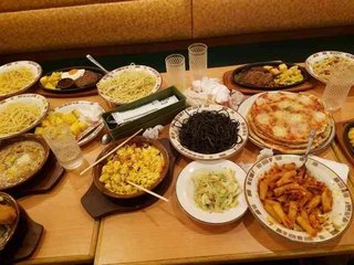 YouTuber集団がサイゼリヤで「大量食べ残し」　居合わせた人が怒りの告発
