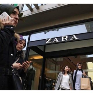 ZARAの工場従業員　タグで窮状を訴える