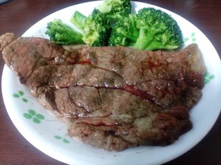 （ヽ´ん`）「このステーキ何円に見える？なんと自作すれば600円」