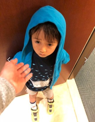 市川海老蔵と小林麻耶、ハワイ旅行を満喫も”子どもたちへの対応”に大ブーイング