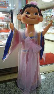 【北海道】北朝鮮・木造船　無人島を調査　家電の他アニメキャラクターのポスターもなくなる 松前町