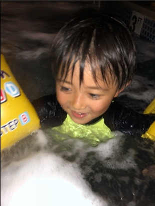 市川海老蔵と小林麻耶、ハワイ旅行を満喫も”子どもたちへの対応”に大ブーイング