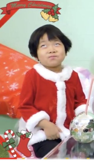 YouTubeでアンパンマンのおもちゃ紹介してる姉妹