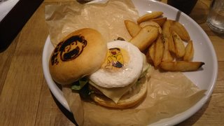 【炎上】おそ松さんカフェの朝食がボッタクリすぎて物議