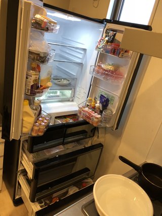 皆の家の冷蔵庫の中やキッチンを見せて