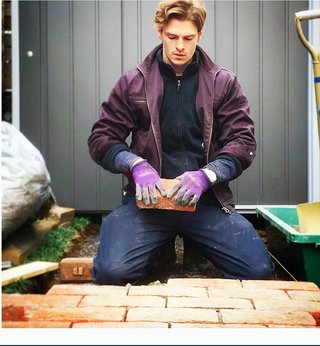 イケメンすぎる庭師・村雨辰剛さんが凄すぎると大絶賛