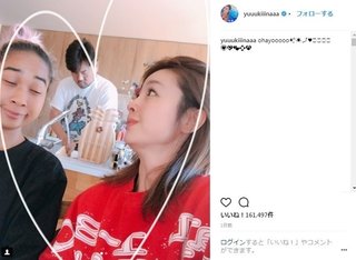 木下優樹菜＆テルマの背後で！　フジモンの行動に「優しい」「いいパパ」