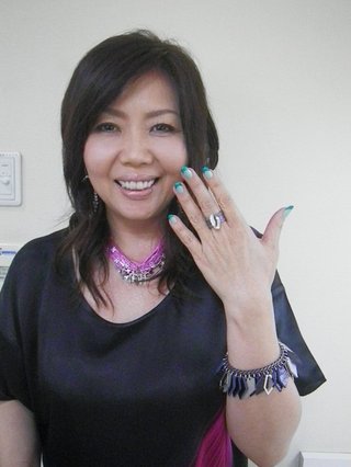 小川菜摘、黒髪にイメチェン「一瞬、安室ちゃんに見えた」