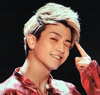 三代目の岩田って地味な顔立ちだね