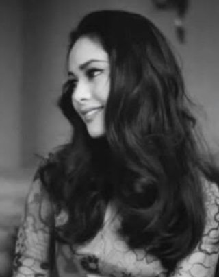 デヴィ夫人の生涯、美化してるけどさwただの妾