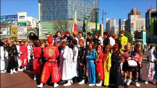 岡山駅に群がる「特攻服」の中3　恒例化「ど派手に卒業祝いたい」