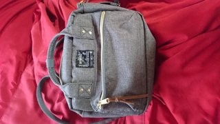 anelloのバックどっちがいいかな？