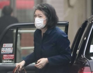 金銭問題続く小室圭さん母  パートにタクシー出勤で往復2000円