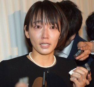 吉岡里帆さん。こんなに泣き疲れた顔でも可愛い、色っぽい