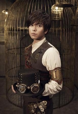 日本テレビ《崖っぷちホテル！》日曜 夜１０時３０分