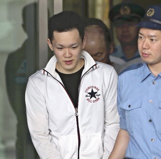 「泣きやまないことに腹が立ち、熱いミルクを飲ませた」足立区