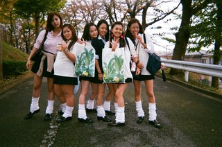 広瀬すず、池田エライザ、山本舞香ら最旬女優の“チョベリグ”なコギャル写真に衝撃！「違和感ない」