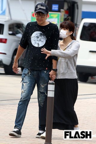 上原多香子「月収200万円→無職」で庶民派カレーデート