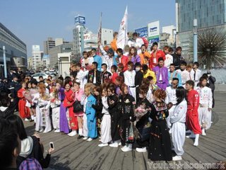 中学生運転の車が事故 女子中学生死亡