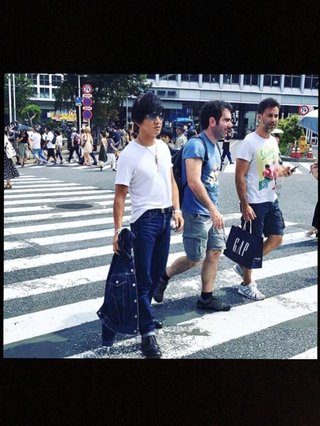 木村拓哉に遭遇。腕が紫に腫れてる