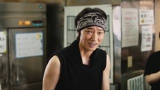  中華そば春菜で働く綾野剛がカッコイイ。
