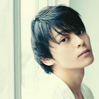 新田真剣佑の弟・眞栄田郷敦（まえだごうどん）
