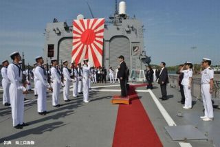 「旭日旗」掲揚自粛、日本は断固拒否　海自「要請は非常識」