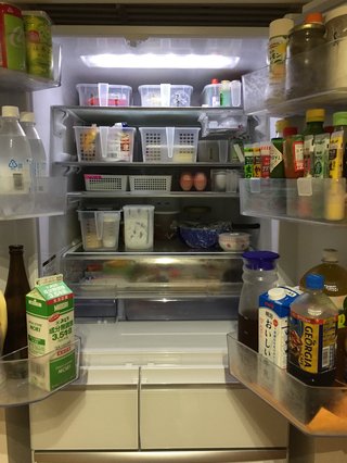 皆の家の冷蔵庫の中やキッチンを見せて