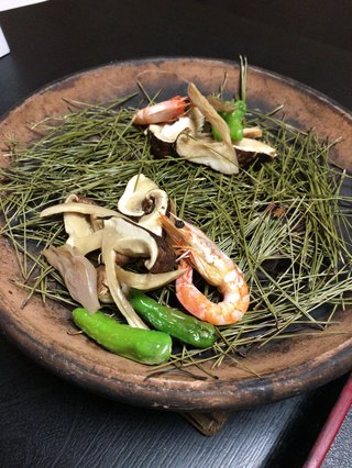 国産マッタケ食べた？