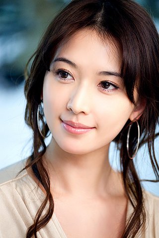 リンチーリン以上の美人って