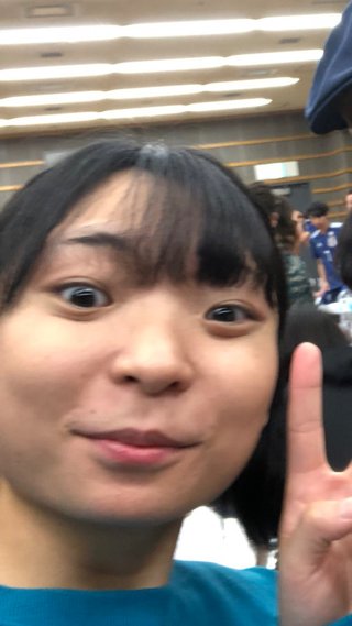 アンゴラ村長「ブスに睨まれた」体験に反論相次ぐ