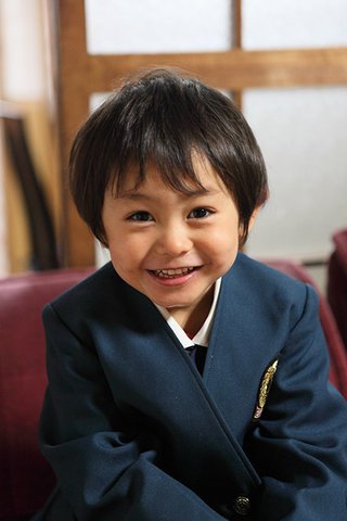 インドのクォーターの男の子、美形！