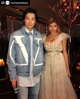 ローラ、公開された爆裂バストに「読モ時代と大きさが違いすぎる」の声！