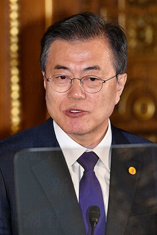 文在寅、日本のEEZにロケットを着弾させる【韓国政府による反日行動】