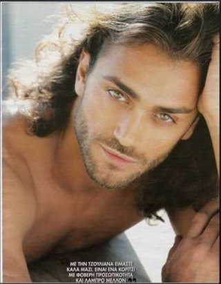 ギリシャのテレビ番組の女性MC「韓国アイドルは客観的にブサイク」